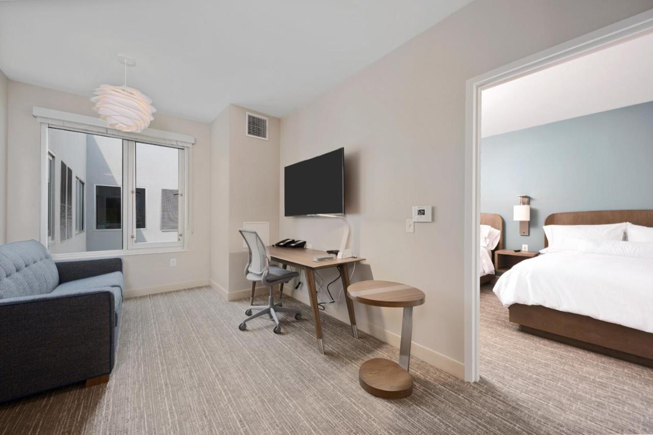 Element Hampton Peninsula Town Center Ξενοδοχείο Εξωτερικό φωτογραφία