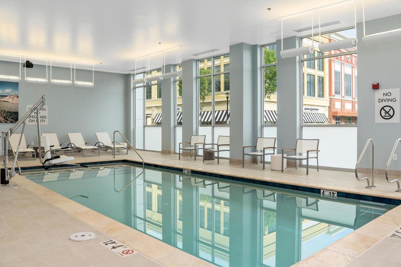 Element Hampton Peninsula Town Center Ξενοδοχείο Εξωτερικό φωτογραφία