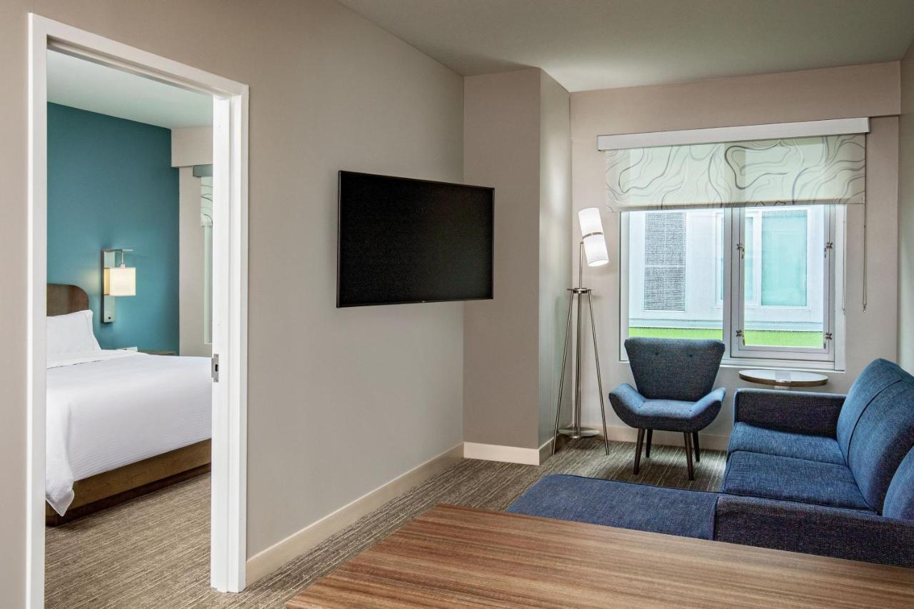 Element Hampton Peninsula Town Center Ξενοδοχείο Εξωτερικό φωτογραφία